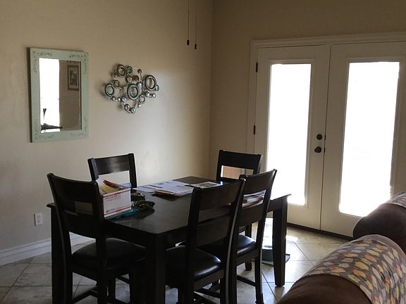 Dining, Doors to Patio