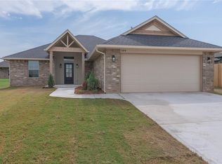 584 Hackberry Ln, Washington, OK 73093