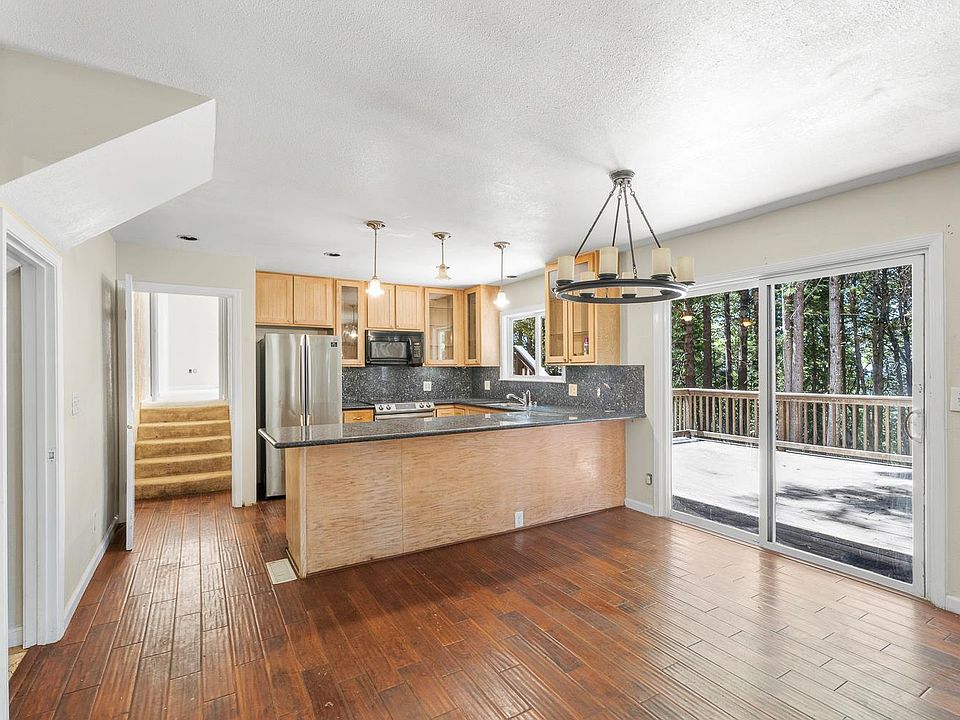1st image of 4030 Ridge Circle