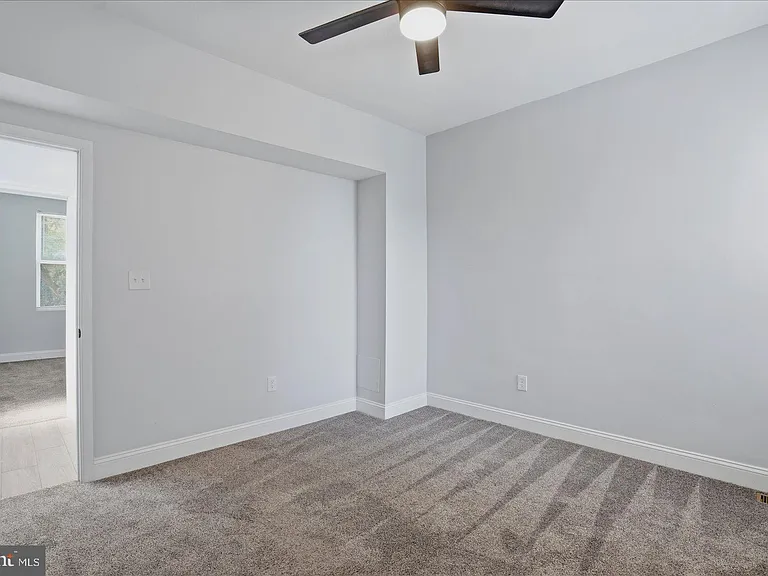 2605 Denison St — Photo 24