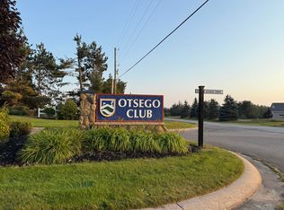 518 S Classic Dr, Gaylord, MI 49735