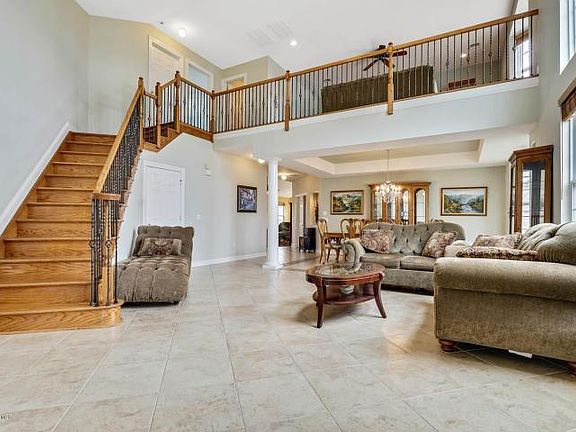 2nd image of 712 Michael Ct