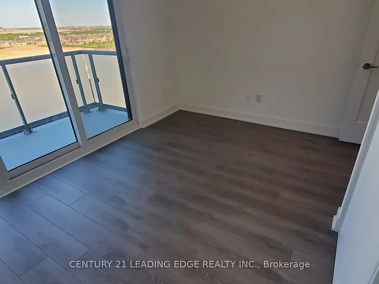 2545 Simcoe St N #803 — Photo 22