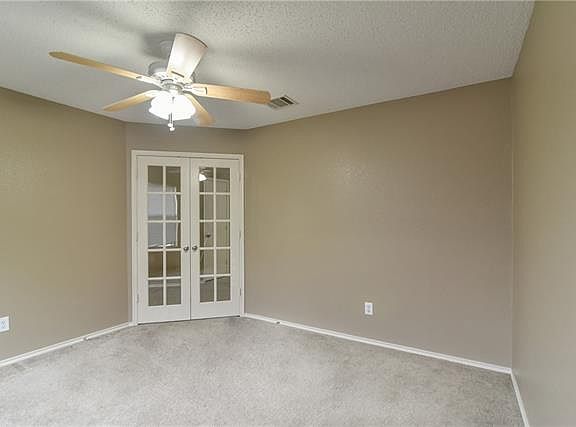 4th image of 171 Jefferson Dr