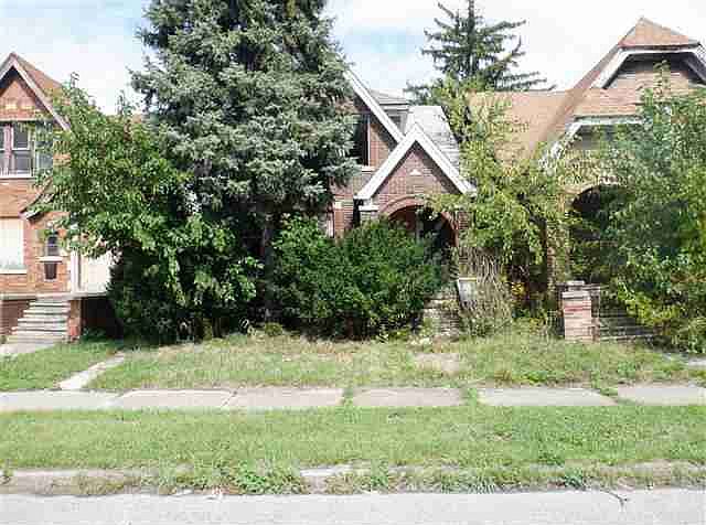 7509 E Brentwood