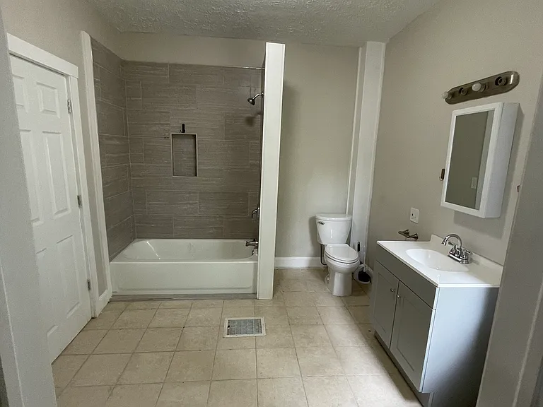 37 Magnolia Ave — Photo 10