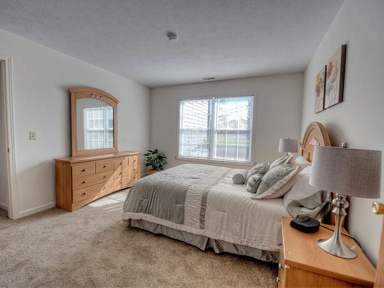 Stillwaters, Hickory Grove Apartments — Photo 20