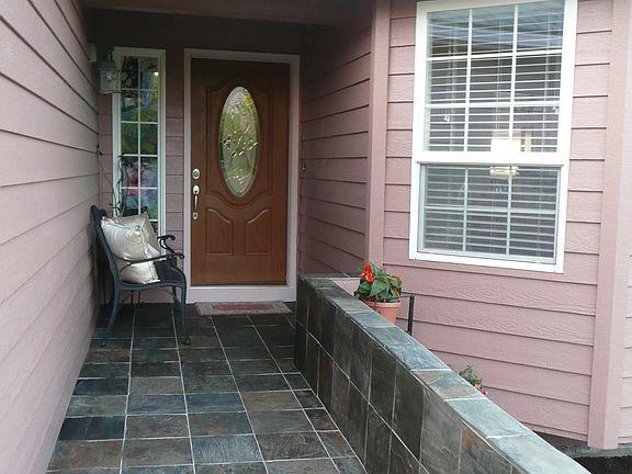 4th image of 1683 Snowbird Ct NW