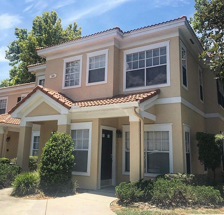 1st image of 316 Arbor Lakes Cir