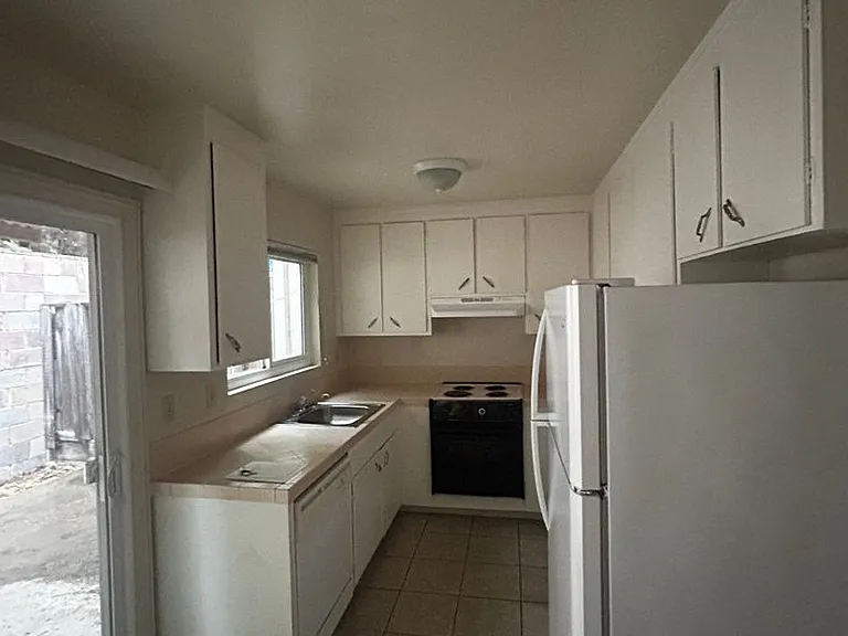 333 Bonnie Villa Apartments — Photo 22
