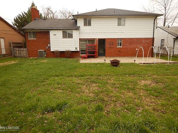 2nd image of 28020 Elba St