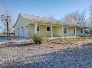 4088 5945th Rd, Olathe, CO 81425