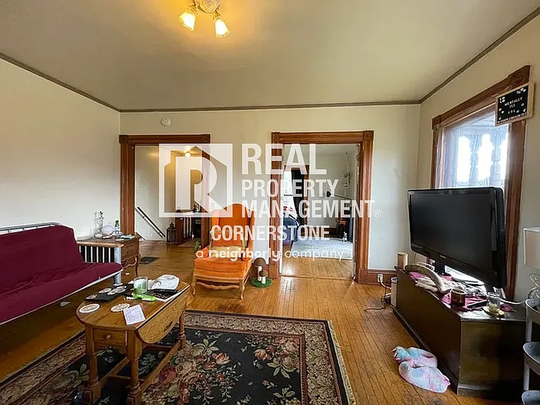 808 W Kalamazoo Ave — Photo 4