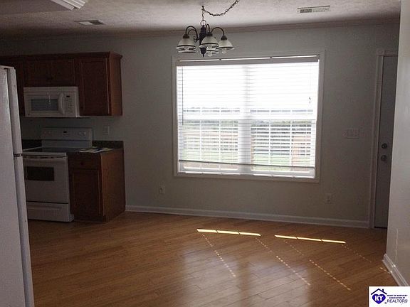 4th image of 147 Daneswood Ct