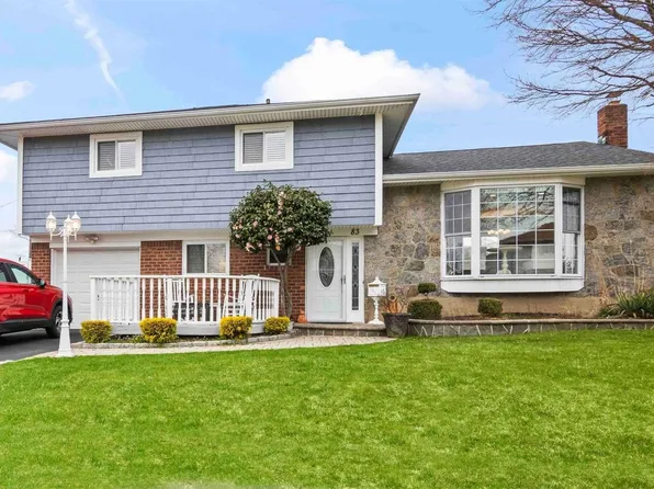 83 Debora Drive, Plainview, NY 11803