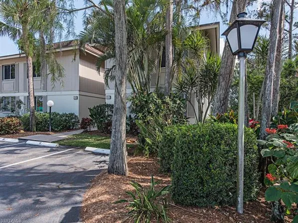 2 Bob O Link Ct #B, Naples, FL 34105