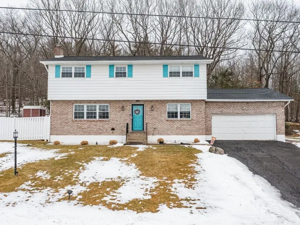 2426 Maria Blvd, Binghamton, NY 13903