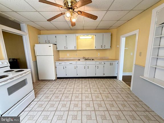 2nd image of 640 3rd St