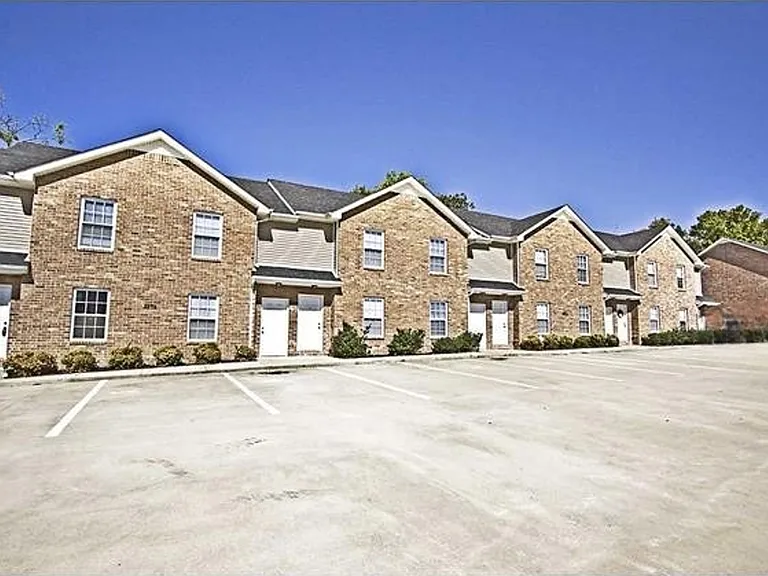 2268 McCormick Ln #H — Photo 1