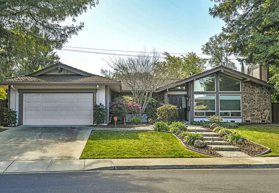 2nd image of 3151 Kirby Ln