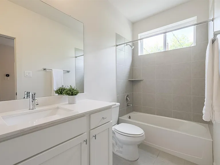 4817 Martin Oaks Ln — Photo 19