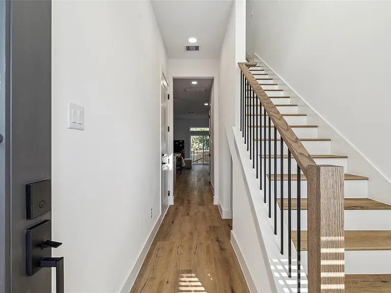3117 Evella St — Photo 3