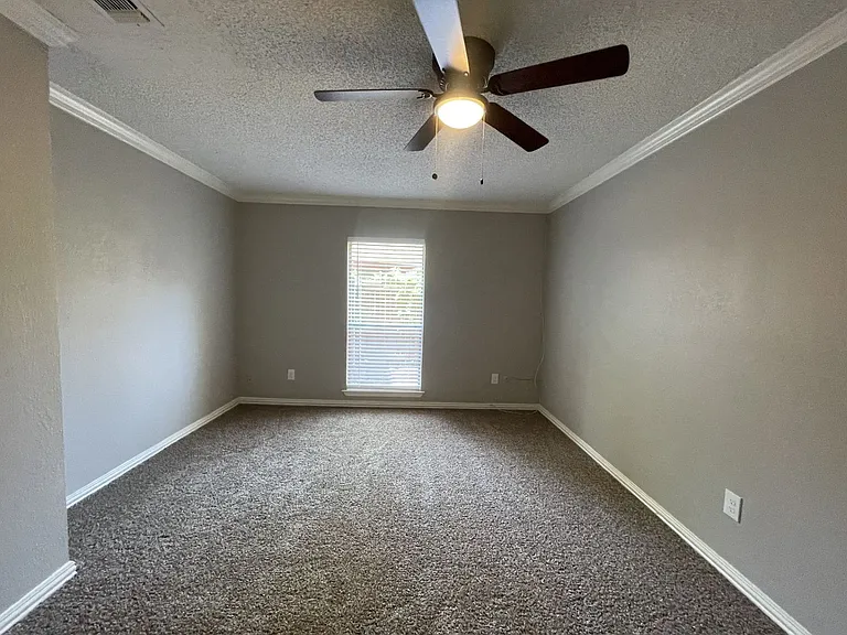 3502 Leighton Dr — Photo 7