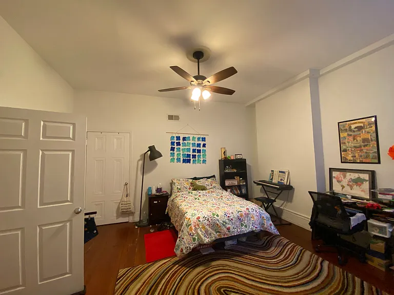 1625 Spruce St — Photo 10
