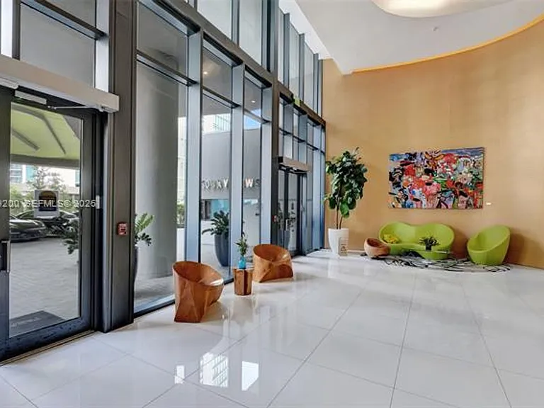 501 NE 31st St #Penthouse 4302 — Photo 25