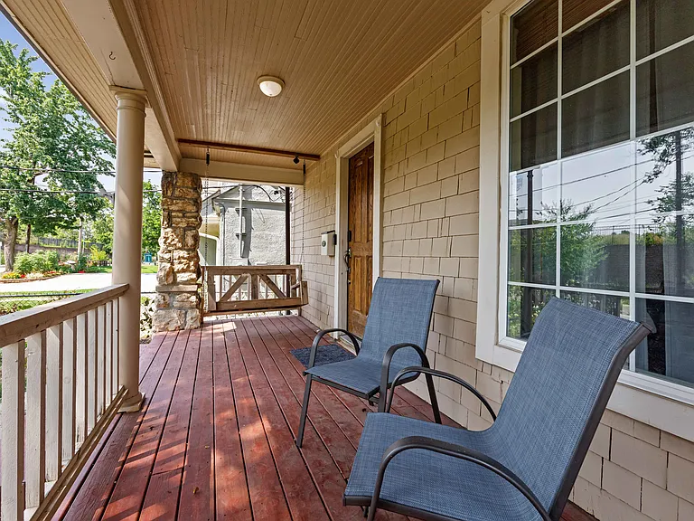 4009 Locust St — Photo 3