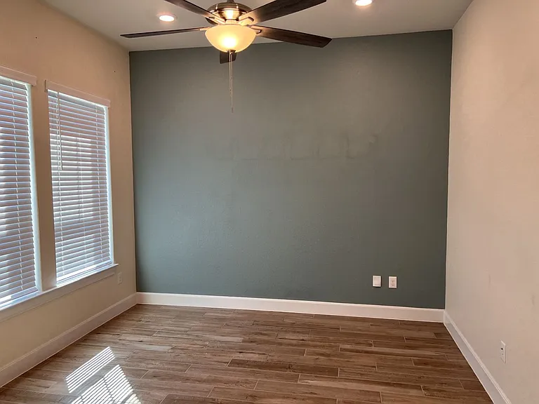 10215 High Noon Dr — Photo 18
