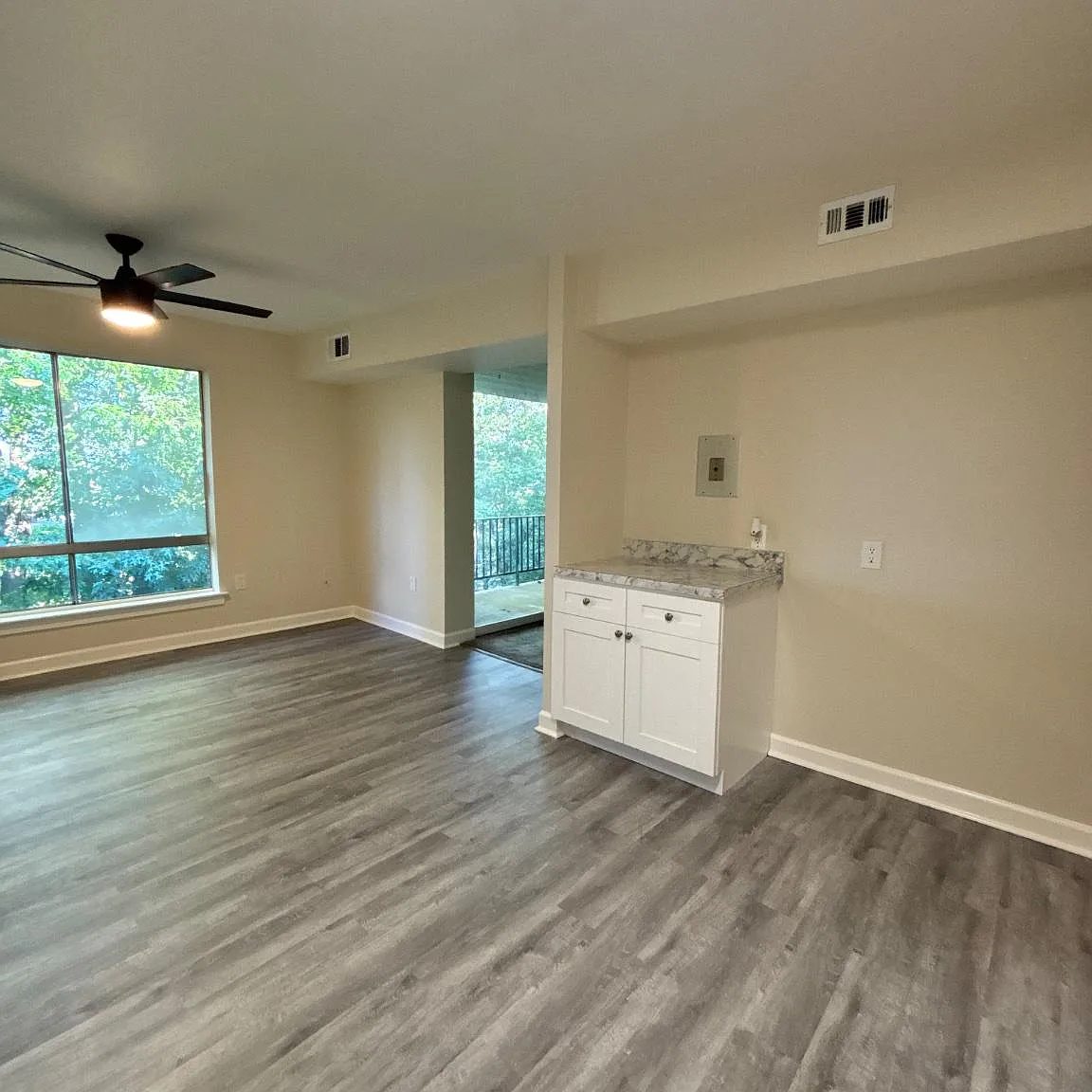 Chelsea Wood Condominium — Photo 3