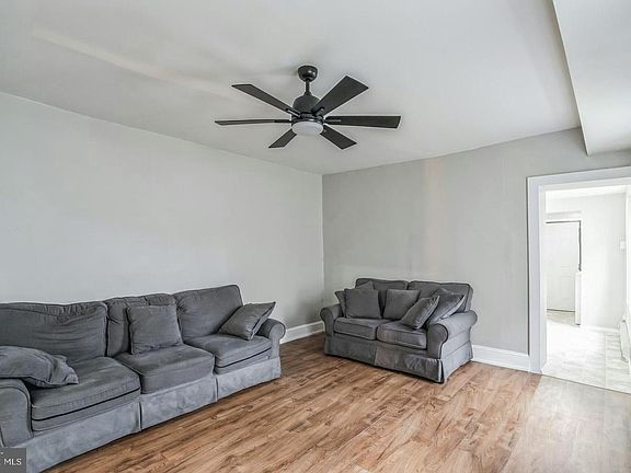 3rd image of 5607 Baynton St