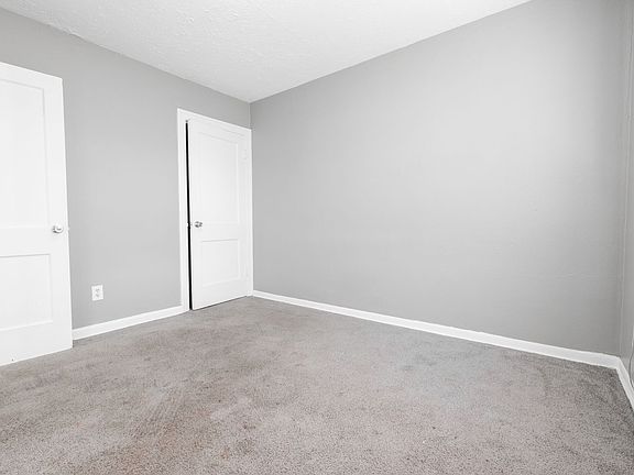 4th image of 2233-2239 N Homestead Dr #2233