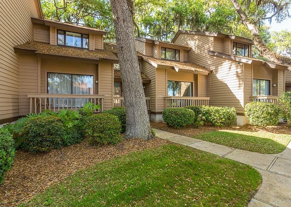 1st image of 256 Moss Oak Ln