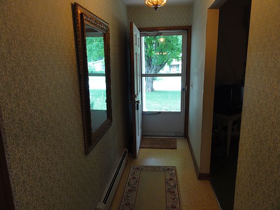 2nd image of 7570 Belle Plain Dr