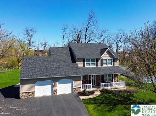 2053 Alice Dr, Bethlehem, PA 18015