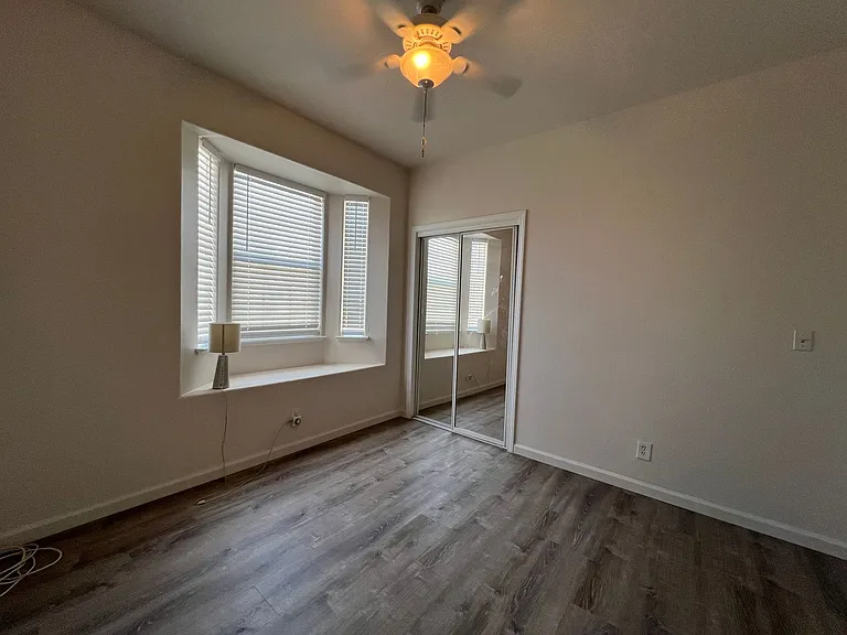 5835 W Athens Ave — Photo 12