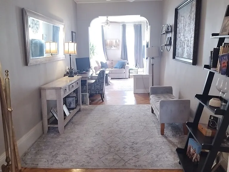 521 Madison St #6 — Photo 2