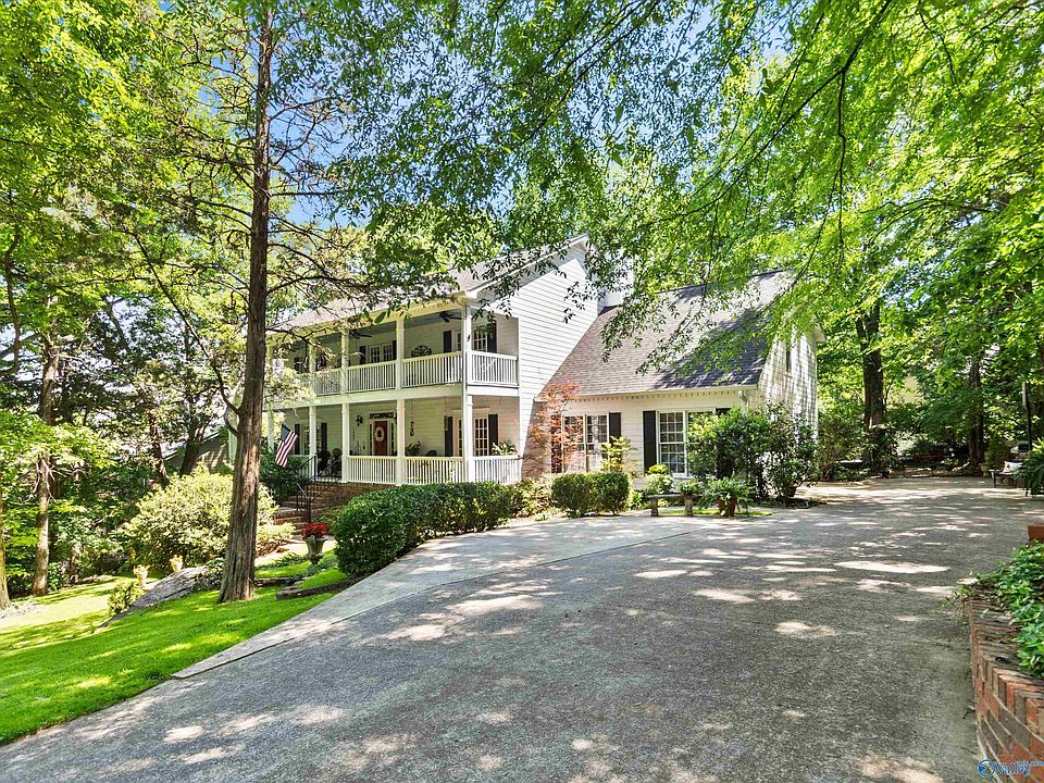 1st image of 1403 Bramblewood Dr SE