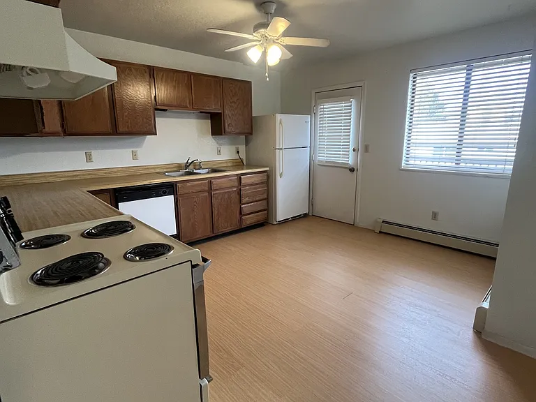 108 Park Dr #1 — Photo 7