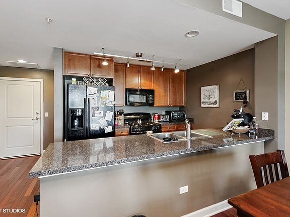 3rd image of 300 Anthony Ave Unit 206A