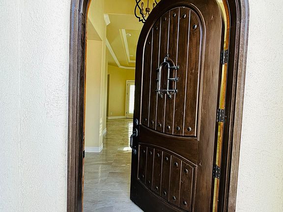 3rd image of 6070 Via De Los Arboles