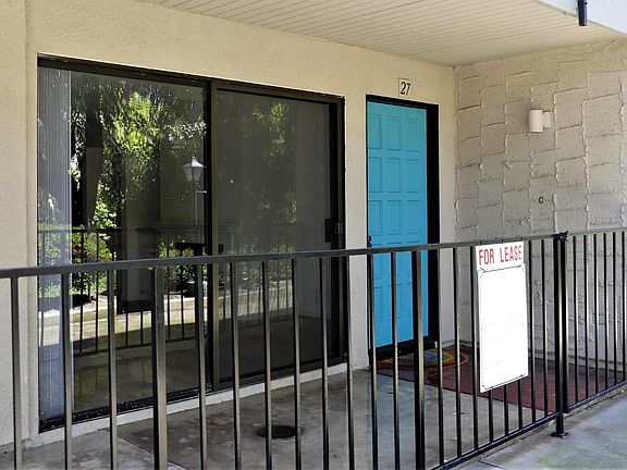 Front Door faces a beautiful greenbelt.