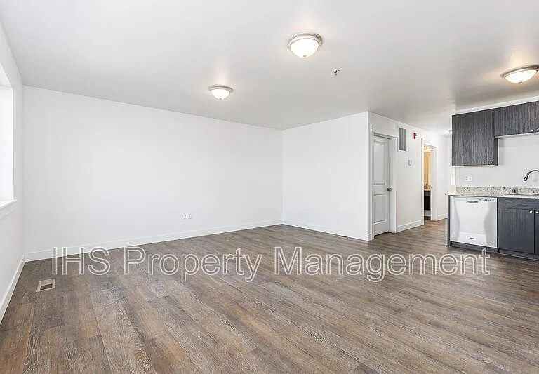 485 S 38th Ave #B207 — Photo 4