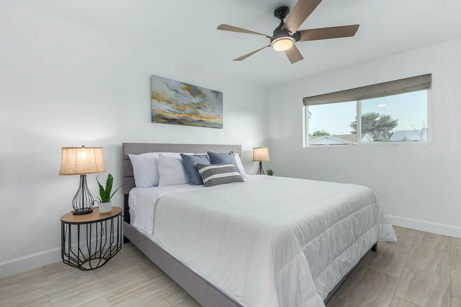 4 bed, 3.0 bath, 2292 sqft, $9,546 — Photo 4