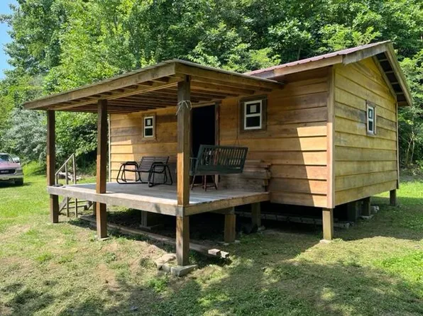 4570 Ulysses Creek Rd, Bear Branch, KY 41714