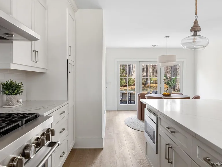 20 Hollywood Pl — Photo 16