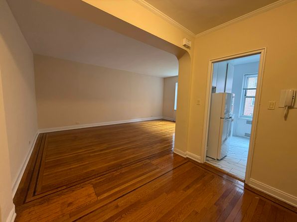 6911 Yellowstone Blvd APT A26