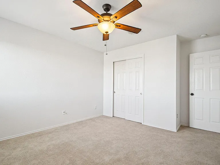 217 Killian Loop — Photo 22